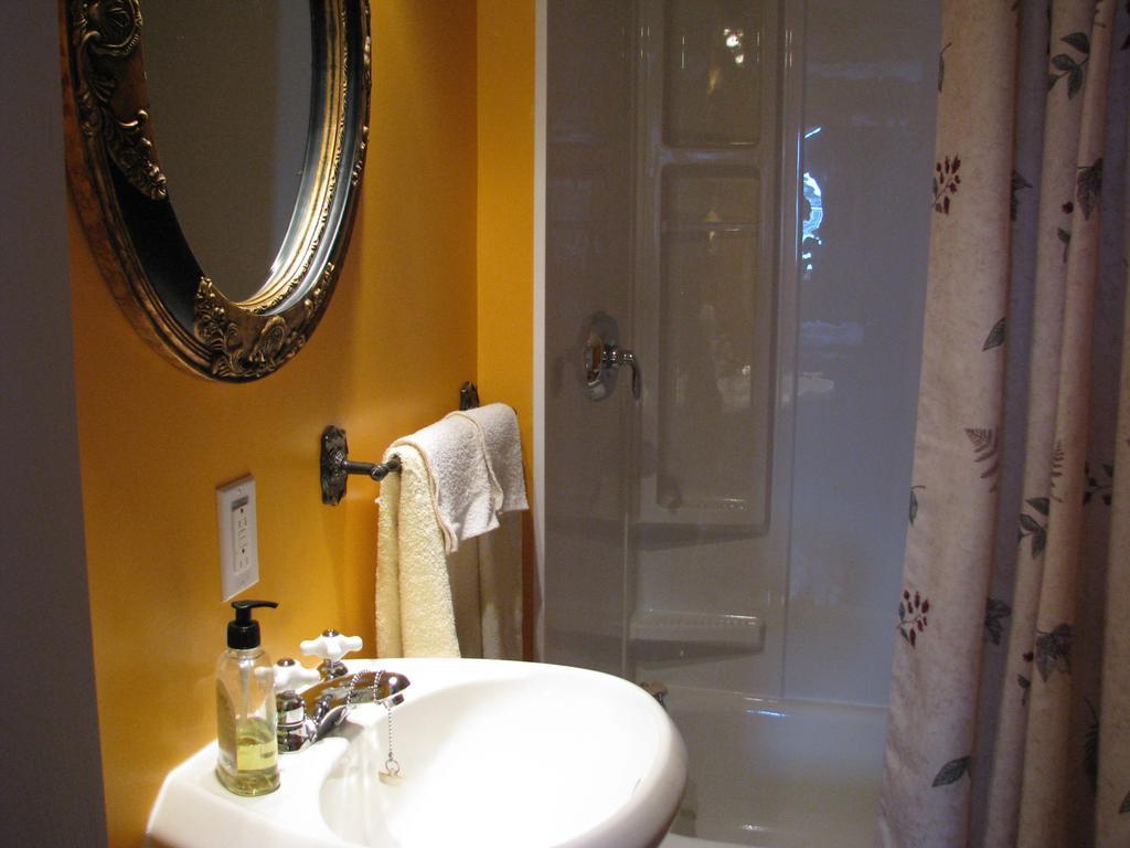 Right Off Da Boat B&B Channel-Port aux Basques Εξωτερικό φωτογραφία